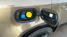 Land Rover Defender 3.0 D250 X-Dynamic SE 110 5dr Auto Diesel Estate